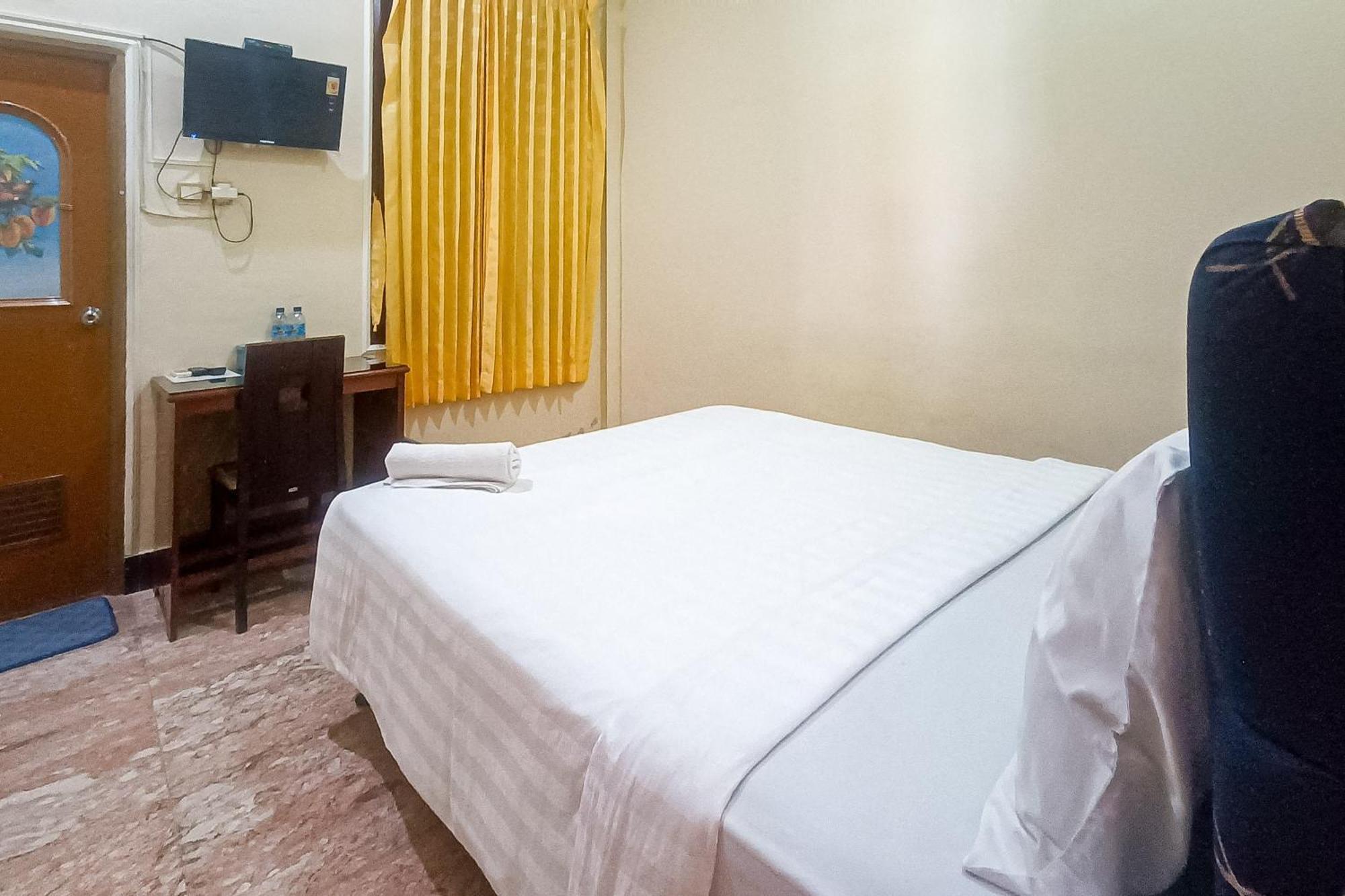 Reddoorz At Senaz Guesthouse Mataram Exterior photo